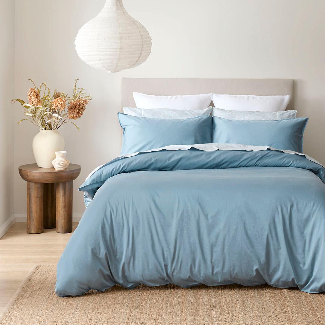 https://s3-ap-southeast-2.amazonaws.com/fusionfactory.commerceconnect.bbnt.production/pim_media/000/195/951/M_F_W25_BOP_Peyton-Denim_QQC_V2_SI.jpg?1749620249