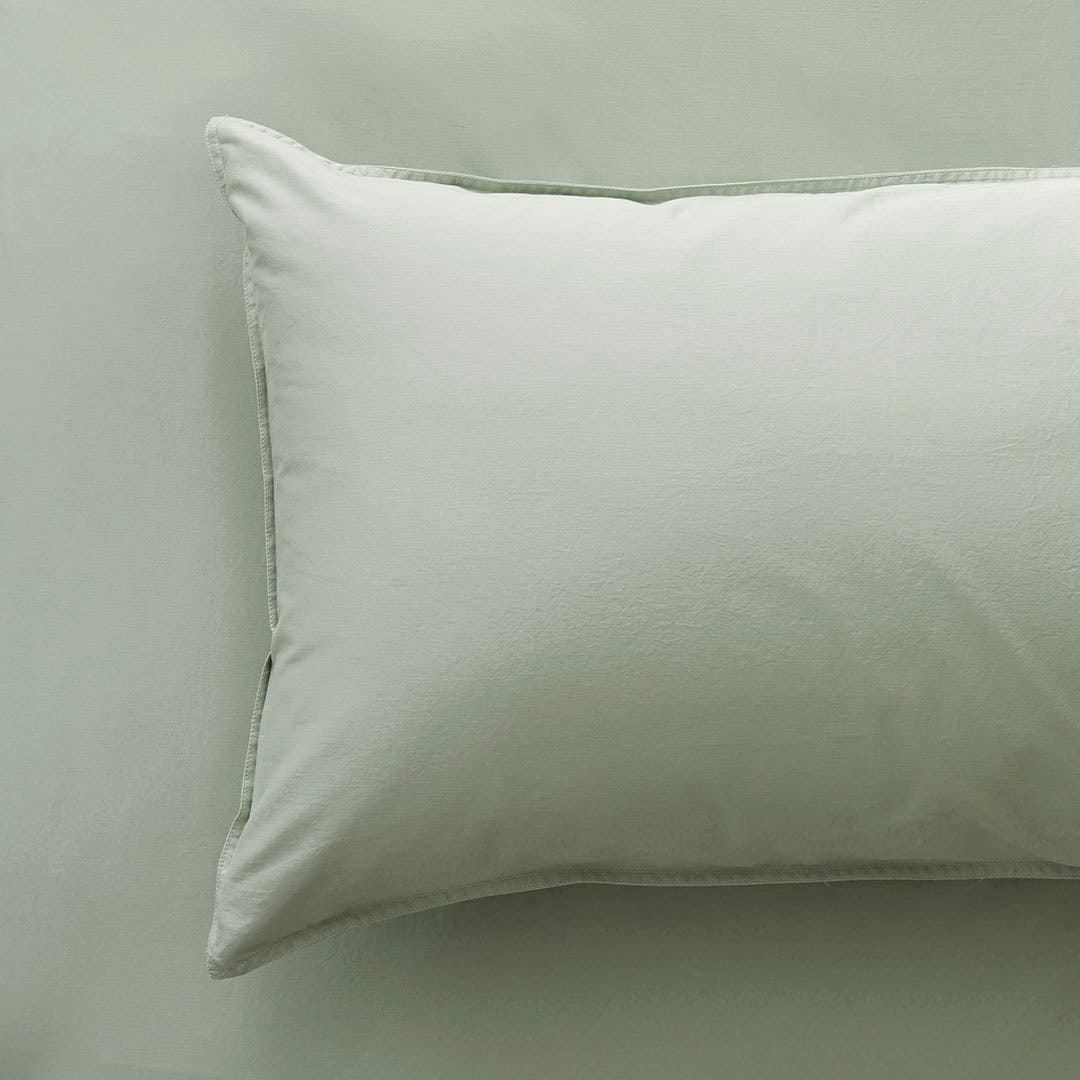 https://s3-ap-southeast-2.amazonaws.com/fusionfactory.commerceconnect.bbnt.production/pim_media/000/195/859/M_F_W25_BOP_Peyton-Seafoam_QQC_Detail_2_SI.jpg?1749616976