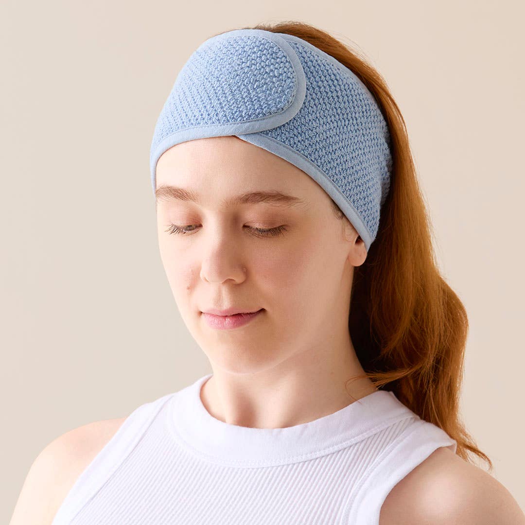https://s3-ap-southeast-2.amazonaws.com/fusionfactory.commerceconnect.bbnt.production/pim_media/000/195/396/M_F_W25_Beauty-Headband-Face-Wash-Set_Blue_PKG_0554_SI.jpg?1747892089