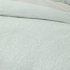 https://s3-ap-southeast-2.amazonaws.com/fusionfactory.commerceconnect.bbnt.production/pim_media/000/185/702/M_F_W25_Bedlinen_BOP_Alba_Green_Detail-1_SI.jpg?1735534615