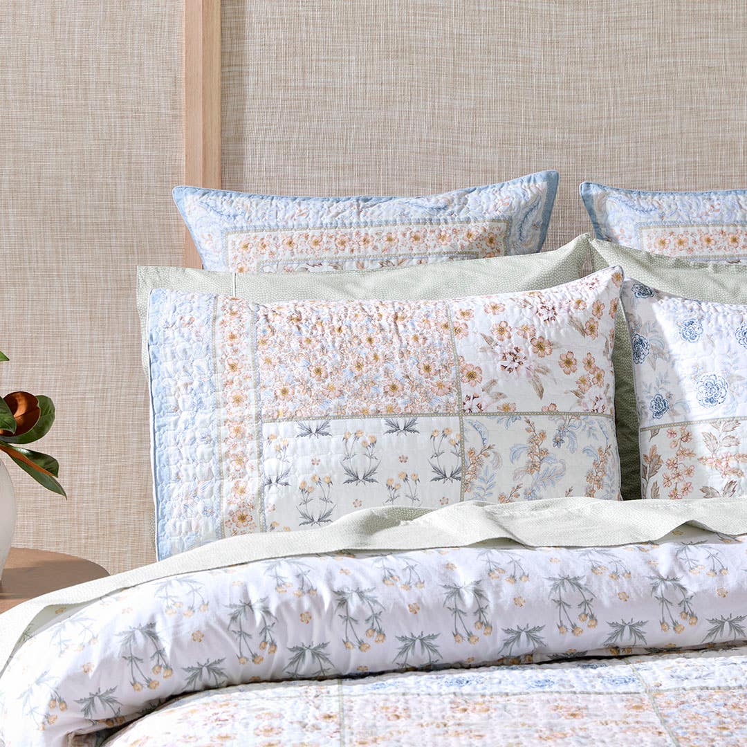 https://s3-ap-southeast-2.amazonaws.com/fusionfactory.commerceconnect.bbnt.production/pim_media/000/176/314/M_F_W25_Bedlinen_BOP_Florin_QQC_Pillow_SI.jpg?1731989457