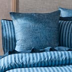 https://s3-ap-southeast-2.amazonaws.com/fusionfactory.commerceconnect.bbnt.production/pim_media/000/176/490/M_F_W25_Bedlinen_BOP_Remington_QQC_Euro_SI.jpg?1732077399