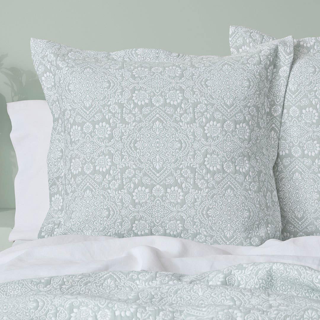 https://s3-ap-southeast-2.amazonaws.com/fusionfactory.commerceconnect.bbnt.production/pim_media/000/185/467/M_F_W25_Bedspread_BOP_Carina_Sage_Euro_SI.jpg?1735525123