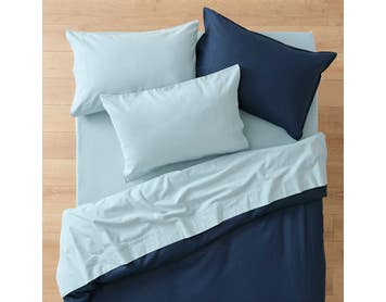 https://s3-ap-southeast-2.amazonaws.com/fusionfactory.commerceconnect.bbnt.production/pim_media/000/207/193/M_F_W25_Flannelette_Chambray_SI.jpg?1768440880