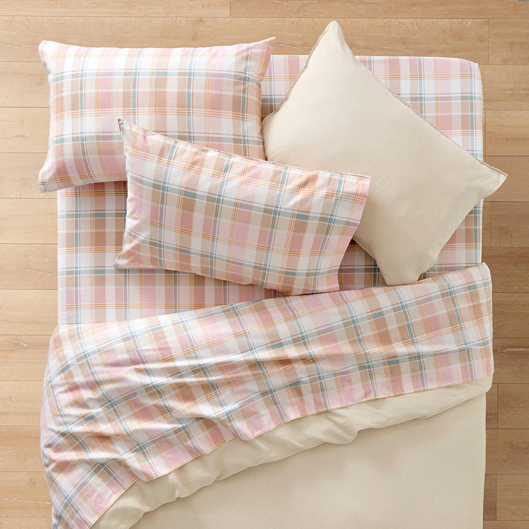 https://s3-ap-southeast-2.amazonaws.com/fusionfactory.commerceconnect.bbnt.production/pim_media/000/179/908/M_F_W25_SS_Flannelette_Mara_SI.jpg?1733463350