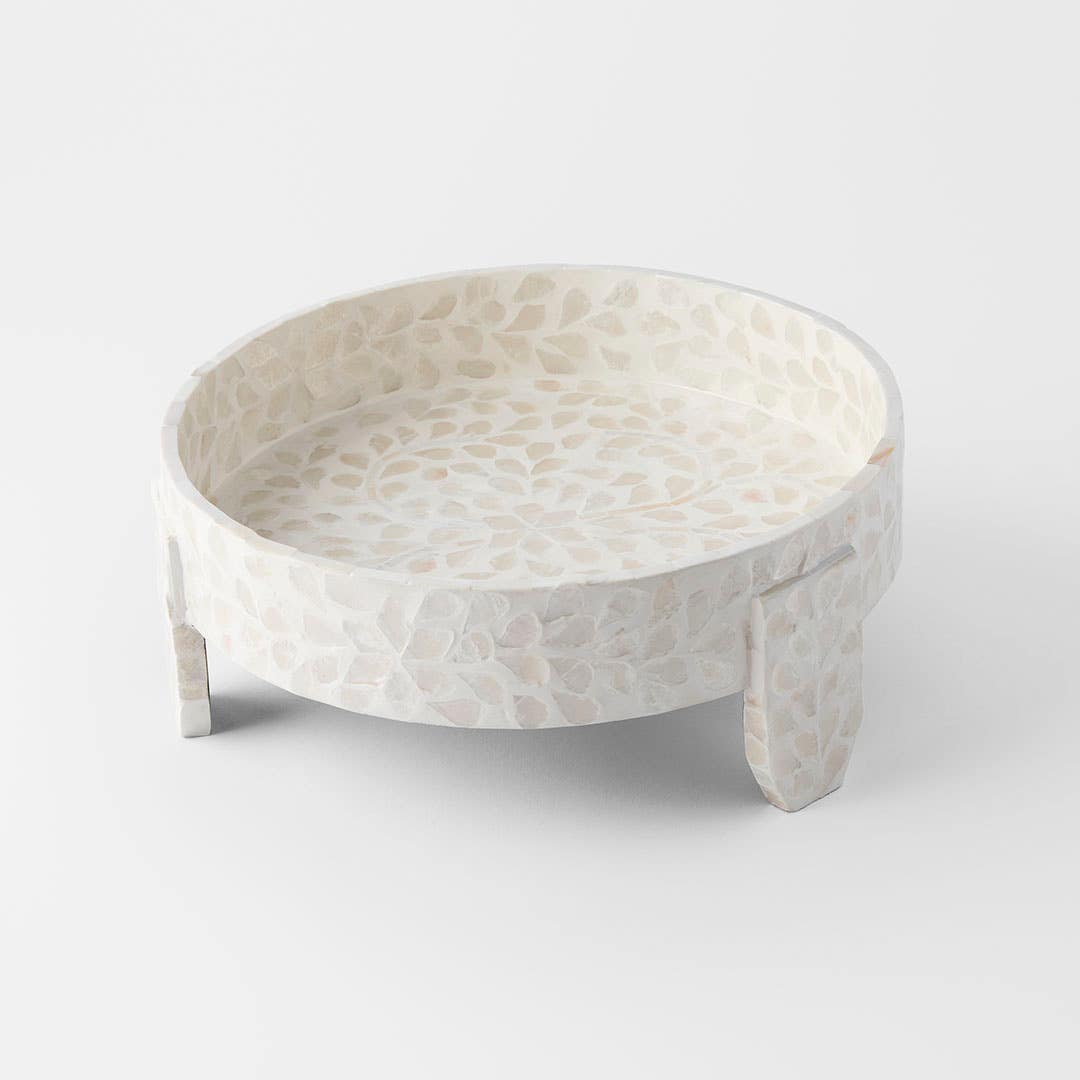 https://s3-ap-southeast-2.amazonaws.com/fusionfactory.commerceconnect.bbnt.production/pim_media/000/206/035/M_F_W26_Alice-Footed-Inlay-Tray_Ivory_26904301_SI.jpg?1767072387