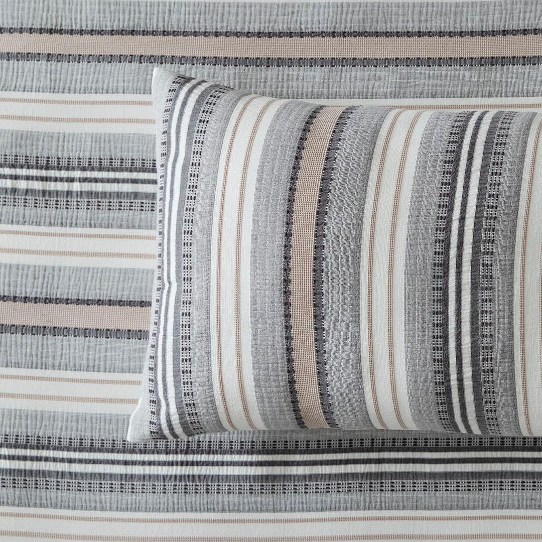 https://s3-ap-southeast-2.amazonaws.com/fusionfactory.commerceconnect.bbnt.production/pim_media/000/206/556/M_F_W26_Bedlinen_BOP_Bartel_QQC_Detail-2_SI.jpg?1767325665