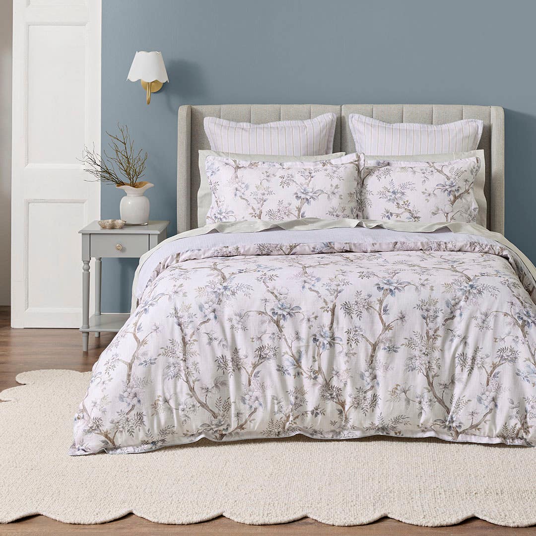 https://s3-ap-southeast-2.amazonaws.com/fusionfactory.commerceconnect.bbnt.production/pim_media/000/206/592/M_F_W26_Bedlinen_BOP_Genevieve_QQC_V2_SI.jpg?1767326597