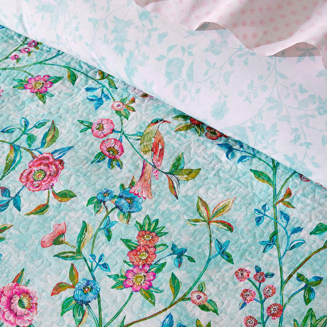 https://s3-ap-southeast-2.amazonaws.com/fusionfactory.commerceconnect.bbnt.production/pim_media/000/208/745/M_F_W26_Bedlinen_BOP_Joanna_QQC_Detail-1_SI.jpg?1770696262