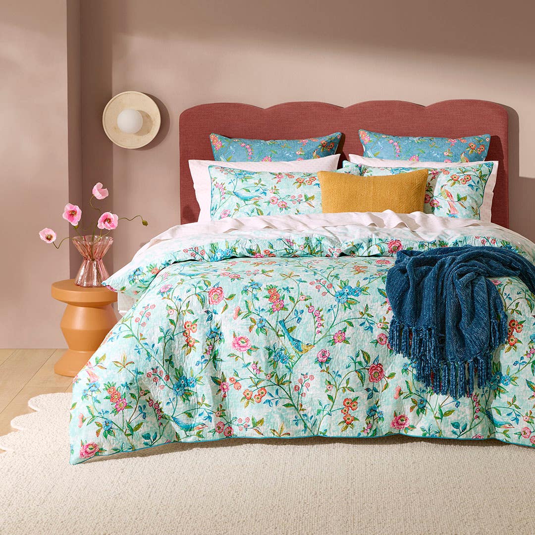 https://s3-ap-southeast-2.amazonaws.com/fusionfactory.commerceconnect.bbnt.production/pim_media/000/208/743/M_F_W26_Bedlinen_BOP_Joanna_QQC_SI.jpg?1770696261