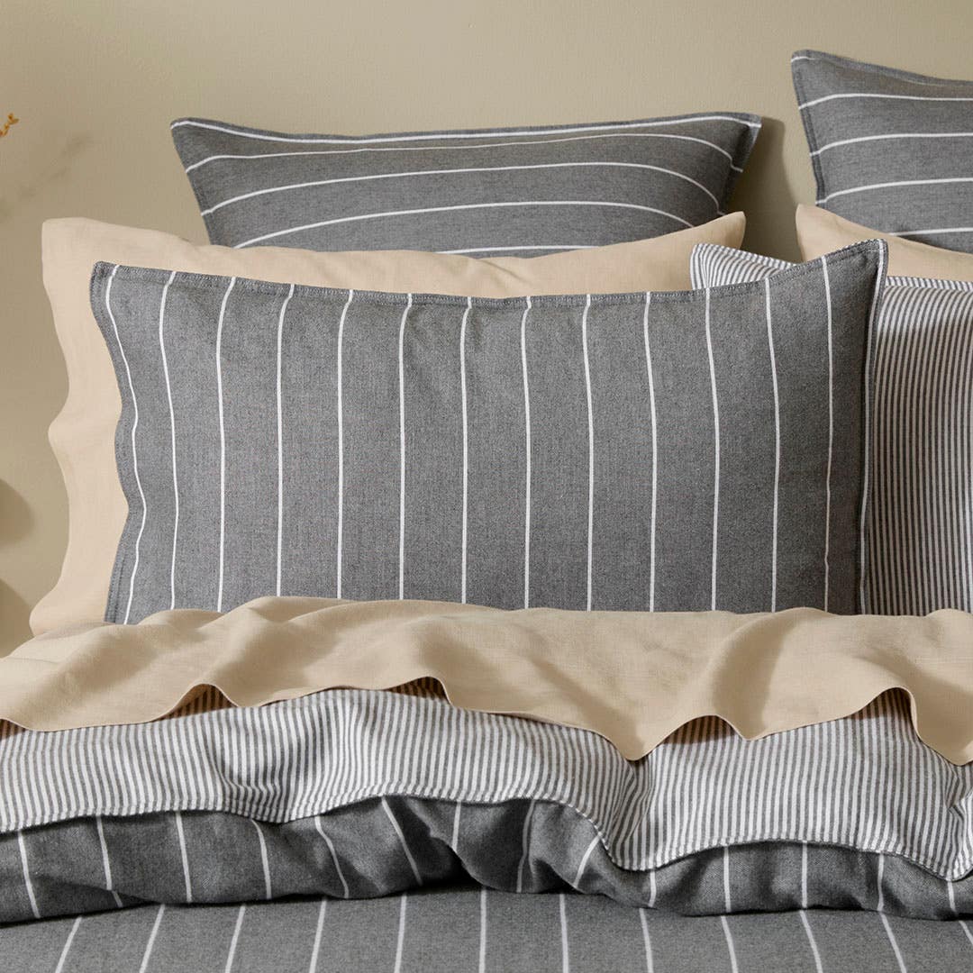 https://s3-ap-southeast-2.amazonaws.com/fusionfactory.commerceconnect.bbnt.production/pim_media/000/205/481/M_F_W26_Bedlinen_BOP_Lex-Charcoal_QQC-Pillow_V2_SI.jpg?1765328776