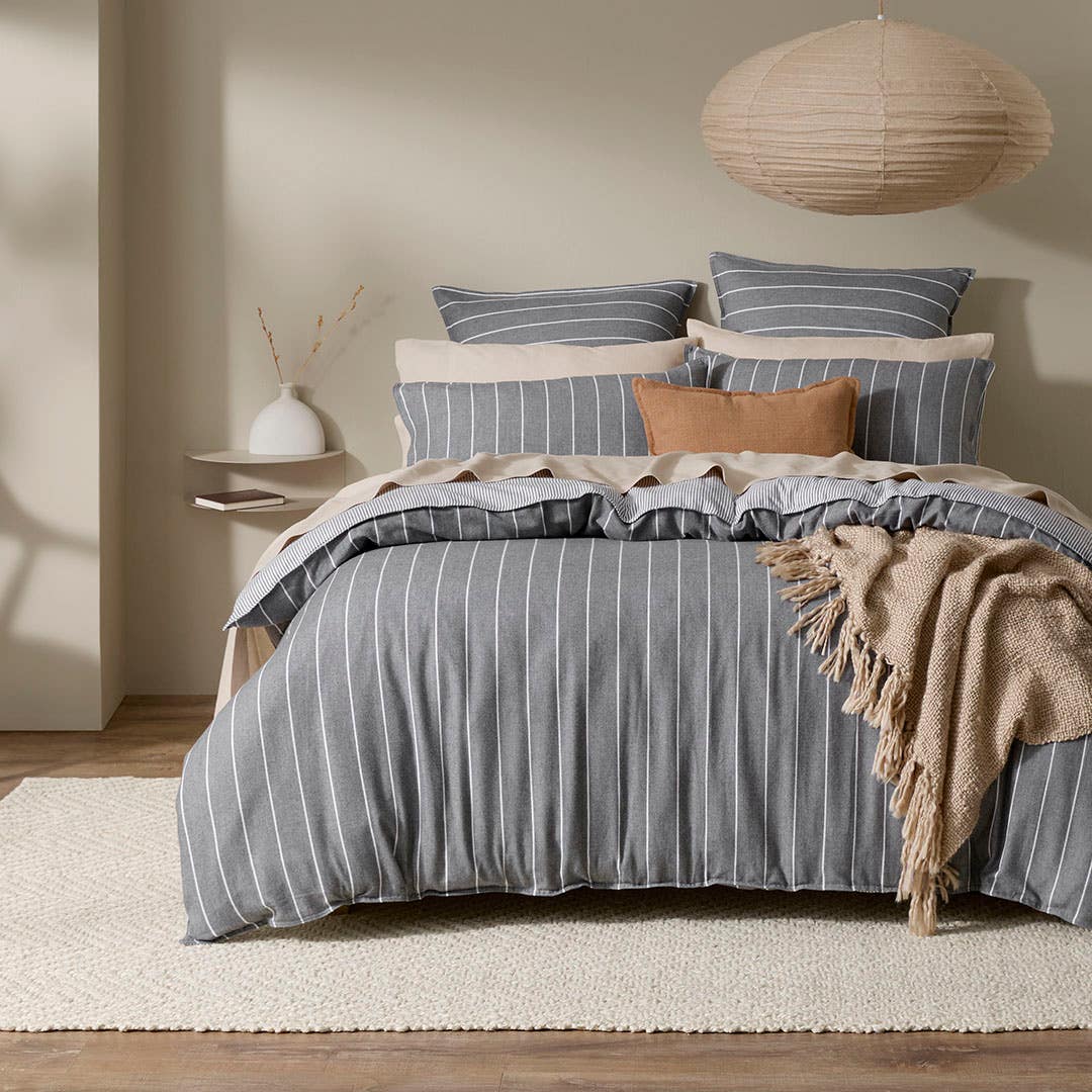 https://s3-ap-southeast-2.amazonaws.com/fusionfactory.commerceconnect.bbnt.production/pim_media/000/205/479/M_F_W26_Bedlinen_BOP_Lex-Charcoal_QQC_SI.jpg?1765328775