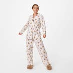 https://s3-ap-southeast-2.amazonaws.com/fusionfactory.commerceconnect.bbnt.production/pim_media/000/209/684/M_F_W26_Cuddly-Bear-Flannel-PJs_SML_Bear_26073701_SI.jpg?1770860563