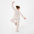 https://s3-ap-southeast-2.amazonaws.com/fusionfactory.commerceconnect.bbnt.production/pim_media/000/209/685/M_F_W26_Cuddly-Bear-Flannel-PJs_SML_Bear_26073701_V2_SI.jpg?1770860564