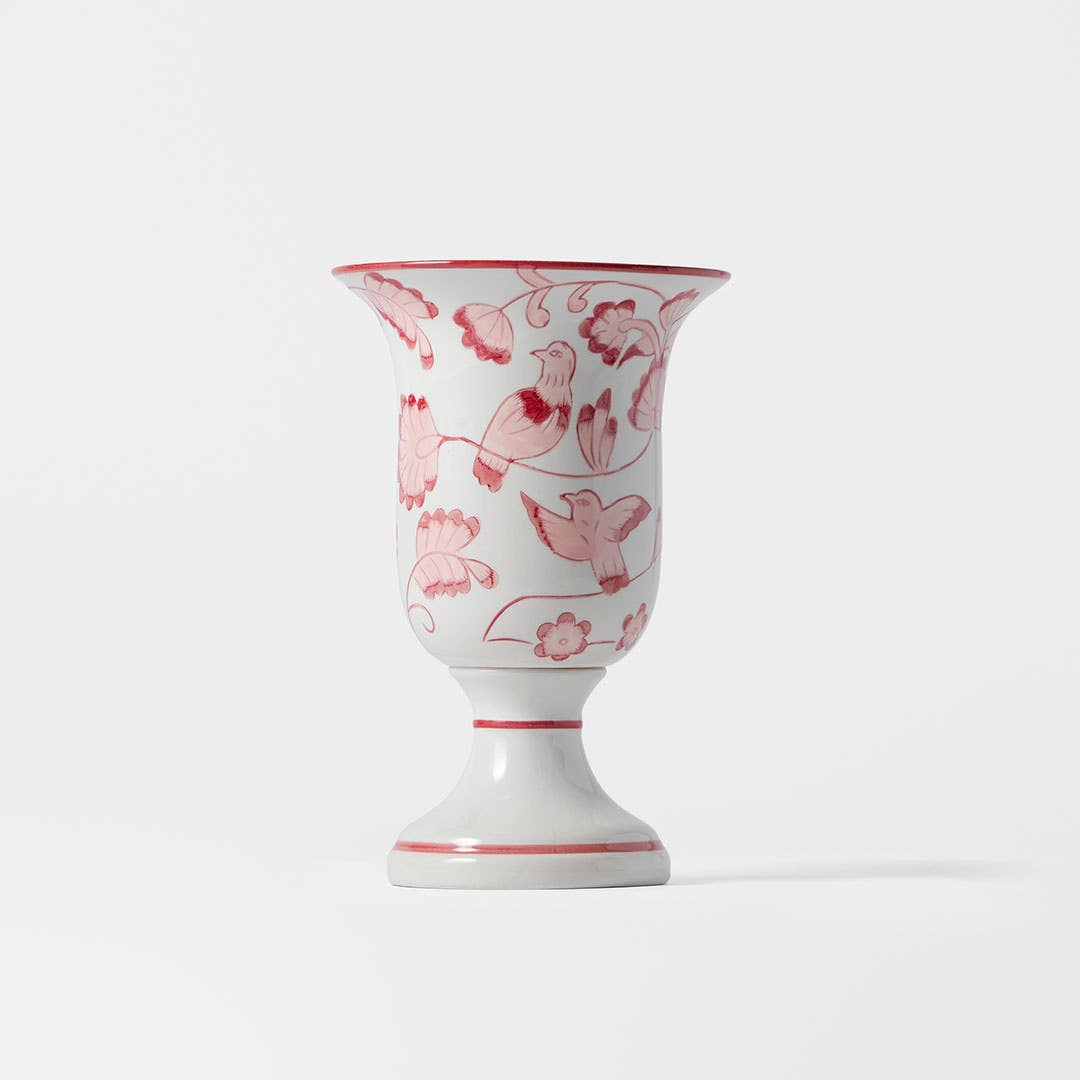 https://s3-ap-southeast-2.amazonaws.com/fusionfactory.commerceconnect.bbnt.production/pim_media/000/205/756/M_F_W26_Empress-Ceramic-Vase-Lrg_Pink_26894001_SI.jpg?1765345423