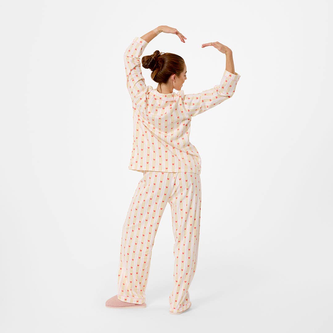 https://s3-ap-southeast-2.amazonaws.com/fusionfactory.commerceconnect.bbnt.production/pim_media/000/208/151/M_F_W26_Hearts-Flannel-PJs_SML_Yellow-Pink_26835001_V2_SI.jpg?1770248690