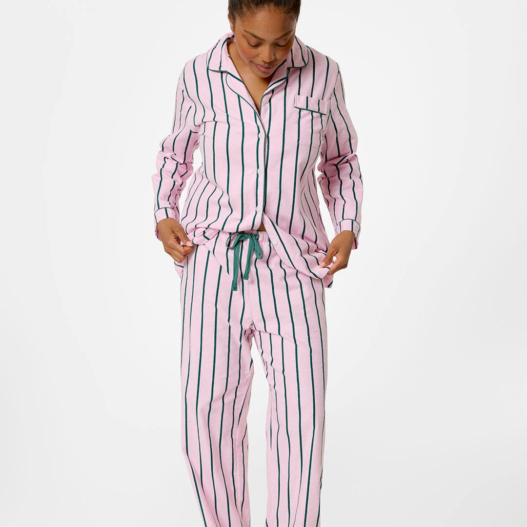 https://s3-ap-southeast-2.amazonaws.com/fusionfactory.commerceconnect.bbnt.production/pim_media/000/208/229/M_F_W26_Henri-Flannel-PJs_LRG_Strawberry-Matcha_26839702_Detail_SI.jpg?1770253769