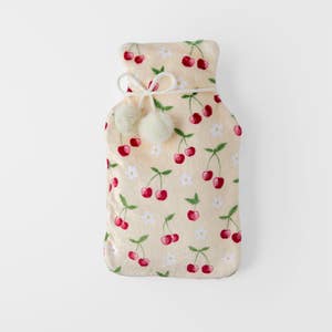 https://s3-ap-southeast-2.amazonaws.com/fusionfactory.commerceconnect.bbnt.production/pim_media/000/209/464/M_F_W26_Hot-Water-Bottle-Sweet-Cherries_Yellow_26898401_SI.jpg?1770789245