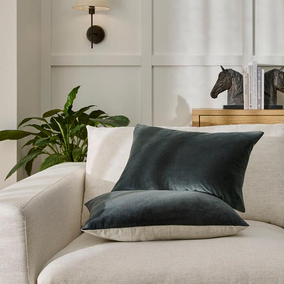 https://s3-ap-southeast-2.amazonaws.com/fusionfactory.commerceconnect.bbnt.production/pim_media/000/211/658/M_F_W26_LS_Cushions_Meera_Velvet_Steel_9997_SI.jpg?1774307446