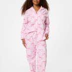 https://s3-ap-southeast-2.amazonaws.com/fusionfactory.commerceconnect.bbnt.production/pim_media/000/208/470/M_F_W26_Pretty-Bows-Flannel-PJs_LRG_Pink_26841401_Detail_SI_-_Copy.jpg?1770616073