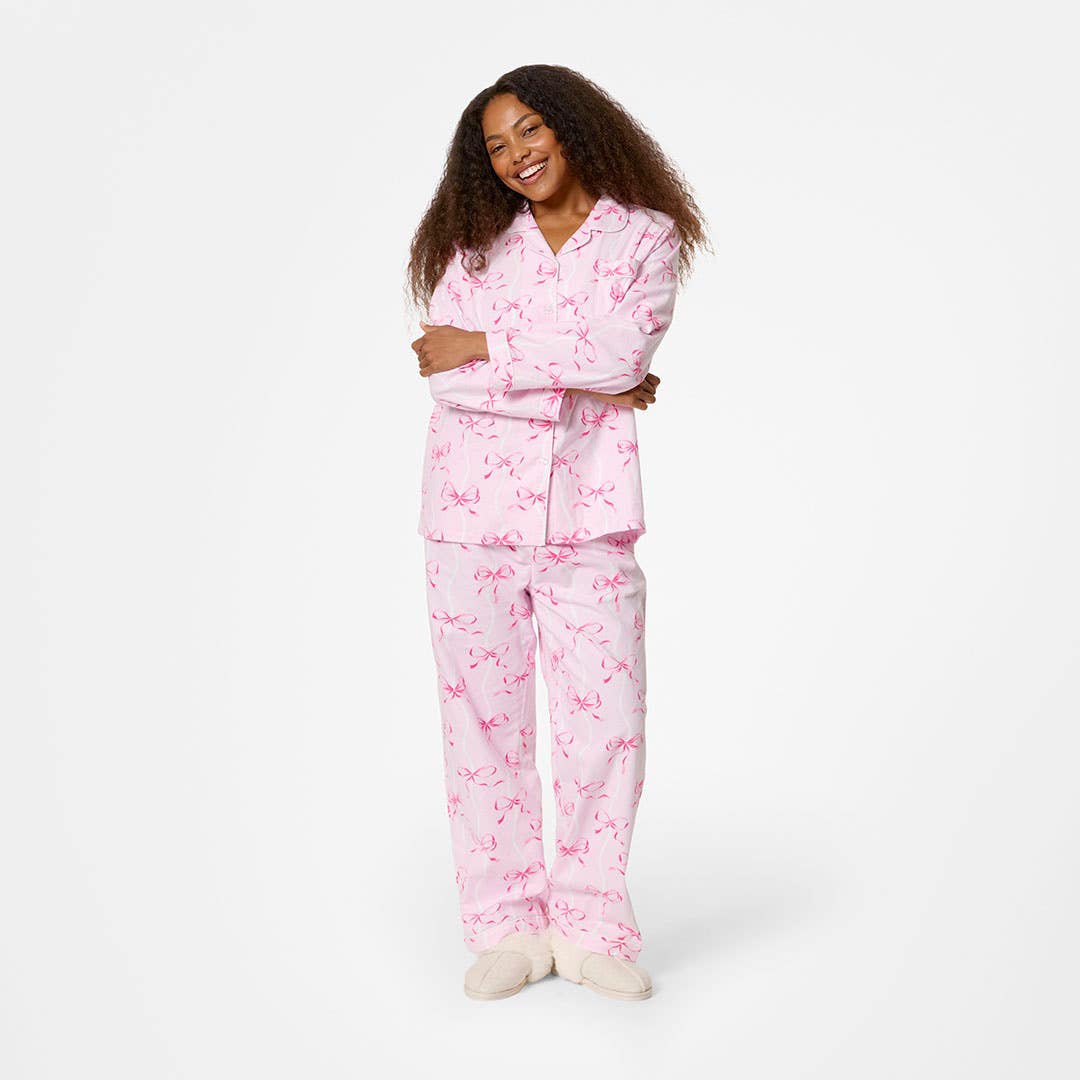https://s3-ap-southeast-2.amazonaws.com/fusionfactory.commerceconnect.bbnt.production/pim_media/000/208/471/M_F_W26_Pretty-Bows-Flannel-PJs_LRG_Pink_26841401_SI_-_Copy.jpg?1770616073