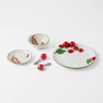 https://s3-ap-southeast-2.amazonaws.com/fusionfactory.commerceconnect.bbnt.production/pim_media/000/209/834/M_F_W26_Roma-Tomato-Plate_Ranger_Red-White-Green_26949_R_SI.jpg?1770870257