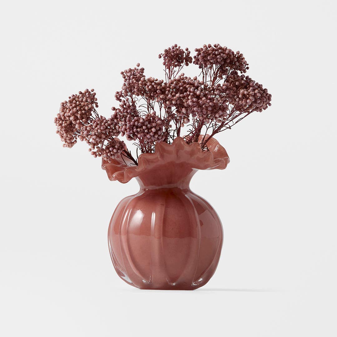 https://s3-ap-southeast-2.amazonaws.com/fusionfactory.commerceconnect.bbnt.production/pim_media/000/205/959/M_F_W26_Ruffled-Glass-Vase-Sml_Cognac_26890201_SCALE_SI.jpg?1767067806