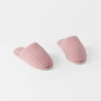 https://s3-ap-southeast-2.amazonaws.com/fusionfactory.commerceconnect.bbnt.production/pim_media/000/205/984/M_F_W26_Teddy-Fur-Slipper-Sml-Med_Blush_26851101_V2_SI.jpg?1767069087