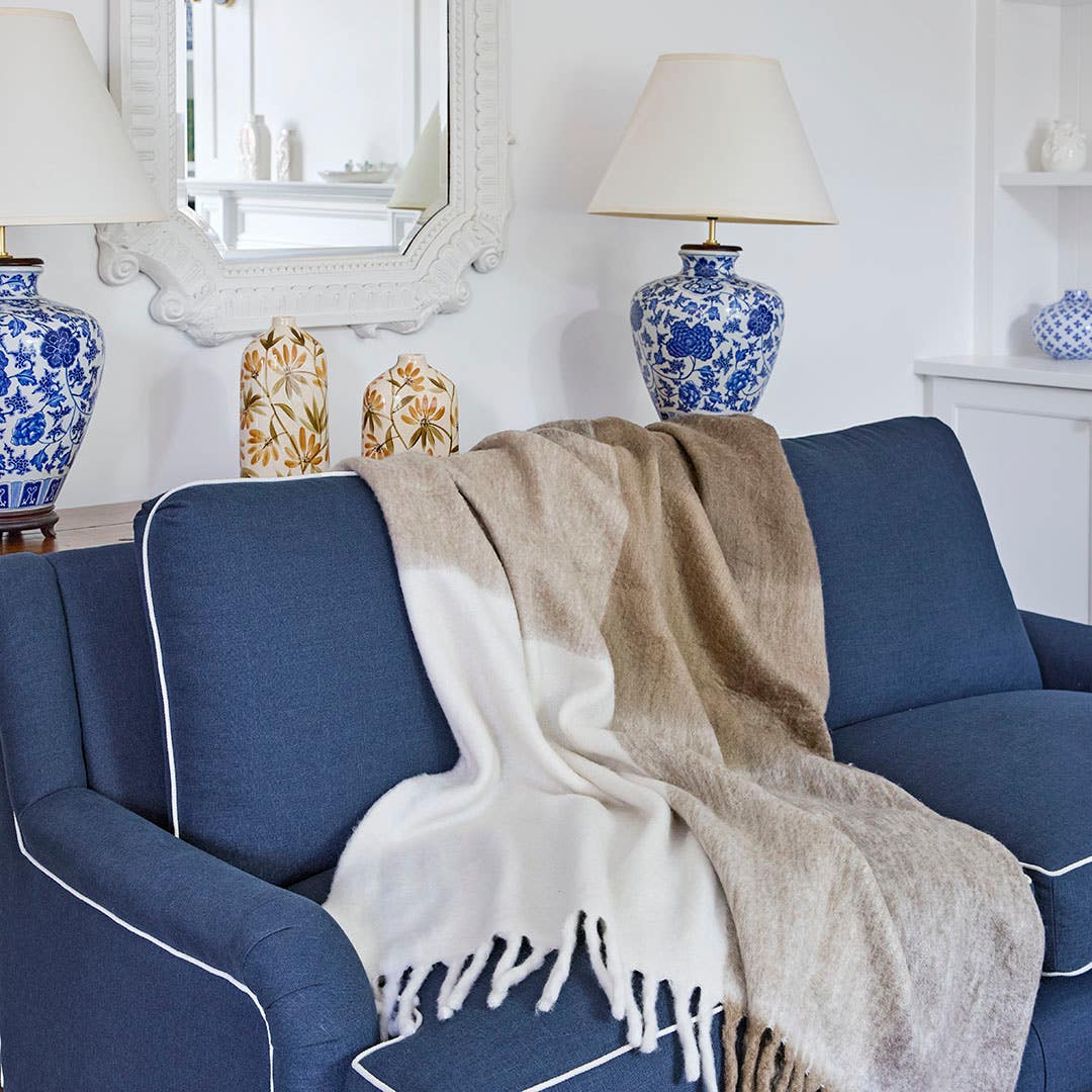 https://s3-ap-southeast-2.amazonaws.com/fusionfactory.commerceconnect.bbnt.production/pim_media/000/212/314/M_F_W26_Winter_Hampton_LS_Throws_Torben_Throw_Taupe_Natural_SI.jpg?1775016501