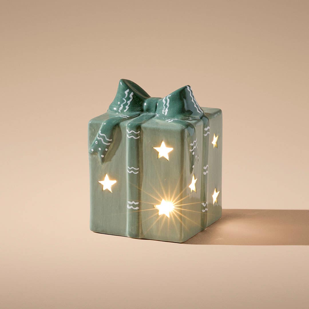https://s3-ap-southeast-2.amazonaws.com/fusionfactory.commerceconnect.bbnt.production/pim_media/000/222/366/M_F_Xmas-26-27_HT_STAND_DECS_LED-Gift-Box-w-Star-Cutouts_27009201_V2_SI.jpg?1789600087