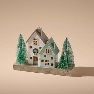 https://s3-ap-southeast-2.amazonaws.com/fusionfactory.commerceconnect.bbnt.production/pim_media/000/222/370/M_F_Xmas-26-27_HT_STAND_DECS_LED-House-Set-w-Sisal-Trees-Sage_26279101_SI.jpg?1789600187