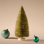 https://s3-ap-southeast-2.amazonaws.com/fusionfactory.commerceconnect.bbnt.production/pim_media/000/215/008/M_F_Xmas-26-27_HT_TREE_Lrg-Bristle-Tree-Green-Green_26283201_SCALE_SI.jpg?1781677151
