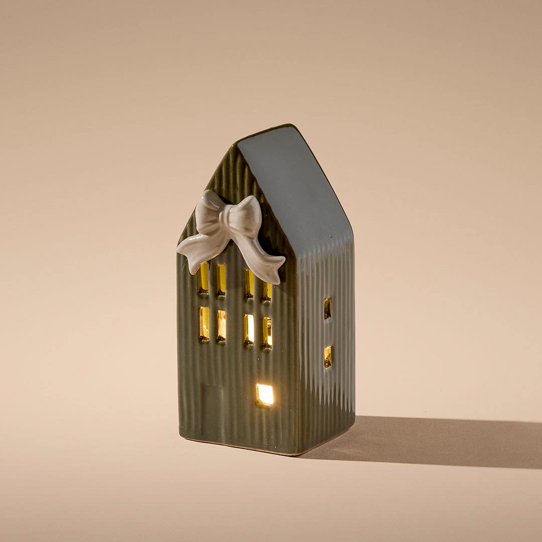 https://s3-ap-southeast-2.amazonaws.com/fusionfactory.commerceconnect.bbnt.production/pim_media/000/218/311/M_F_Xmas-26-27_MR_STAND_DECS_LED-Porcelain-House-w-Bow-Sml_27033401_V2_SI.jpg?1785221746
