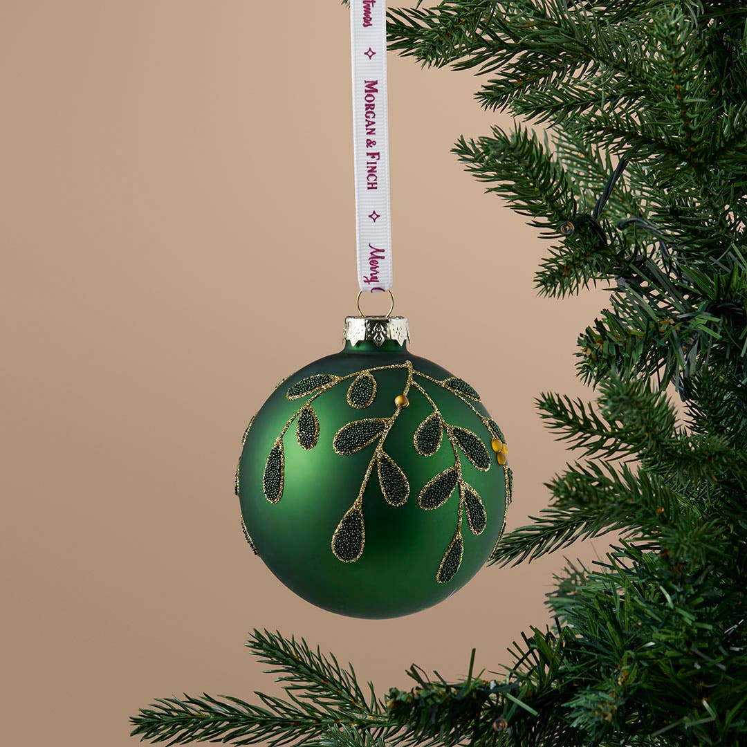 https://s3-ap-southeast-2.amazonaws.com/fusionfactory.commerceconnect.bbnt.production/pim_media/000/217/295/M_F_Xmas-26-27_S4_MR_DECS_Glass-Ball-w-Beaded-Foliage_27086601_SI.jpg?1784077041