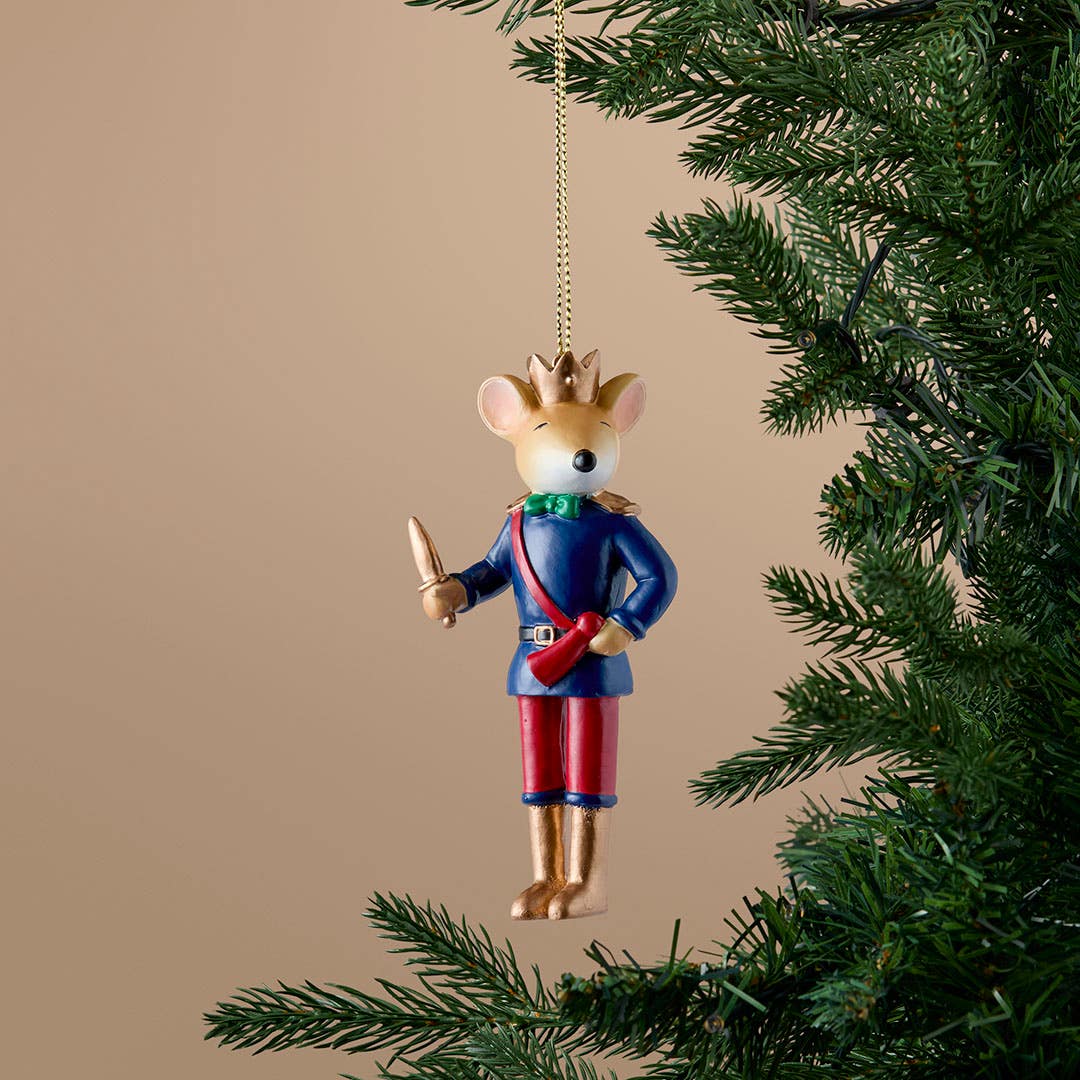 https://s3-ap-southeast-2.amazonaws.com/fusionfactory.commerceconnect.bbnt.production/pim_media/000/217/395/M_F_Xmas-26-27_S4_MR_DECS_Resin-Nutcracker-Mouse-Dec_27059301_SI.jpg?1784091801