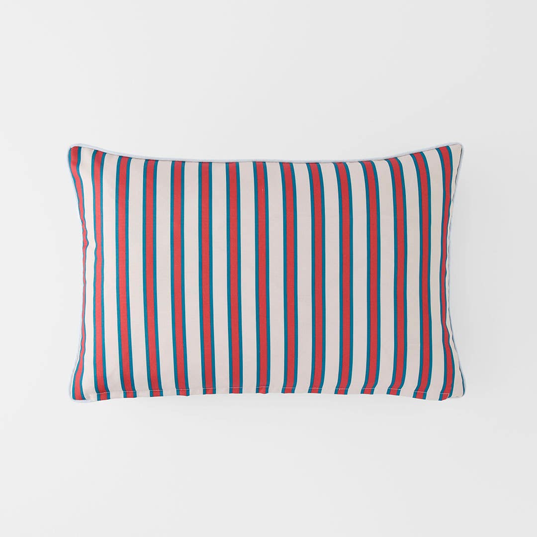 https://s3-ap-southeast-2.amazonaws.com/fusionfactory.commerceconnect.bbnt.production/pim_media/000/201/893/S25-26_Panama-Calabrisa-Rec-Outdoor-Cushion-Reversable_Blue-Red_26534001_V2_SI.jpg?1759208851