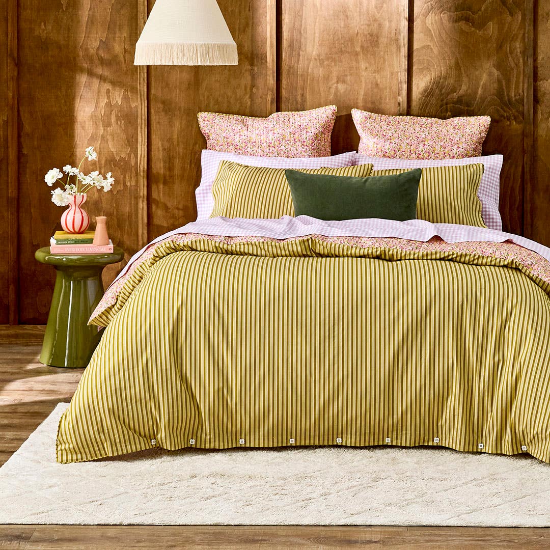 https://s3-ap-southeast-2.amazonaws.com/fusionfactory.commerceconnect.bbnt.production/pim_media/000/212/713/SC_W26_Bedlinen_BOP_Wild_Bloom_QQC_RV_SI.jpg?1776316144