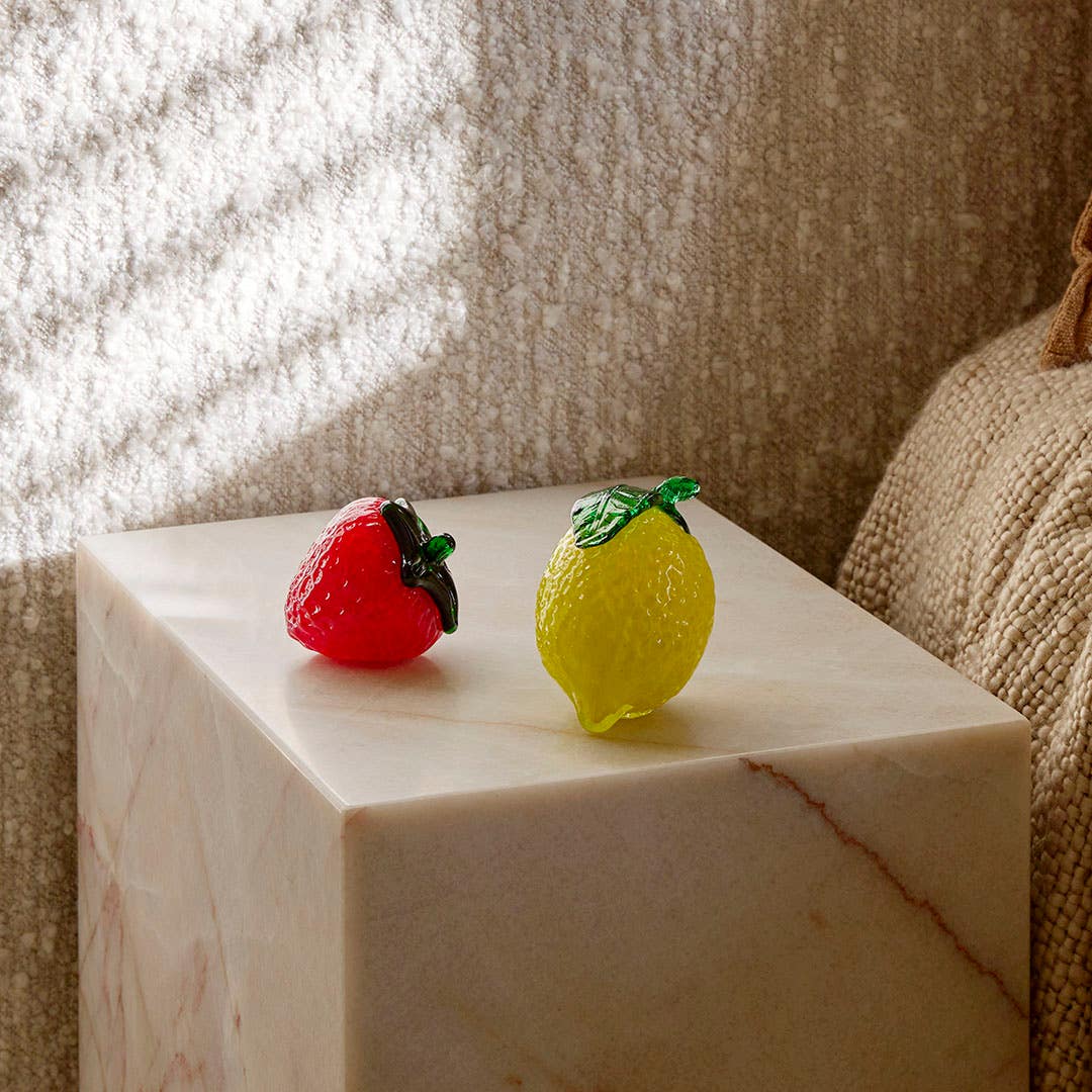 https://s3-ap-southeast-2.amazonaws.com/fusionfactory.commerceconnect.bbnt.production/pim_media/000/200/733/Strawberry-Glass-Ornament-Lemon_SI.jpg?1757388750