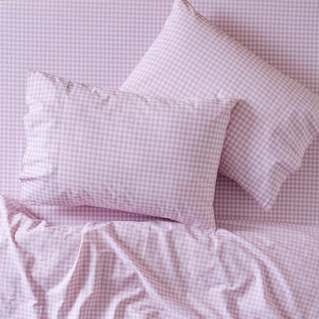 https://s3-ap-southeast-2.amazonaws.com/fusionfactory.commerceconnect.bbnt.production/pim_media/000/211/788/Studio_Collection_BOP_Sheets-Lilac_Check-Detail-1_SI.jpg?1774329738