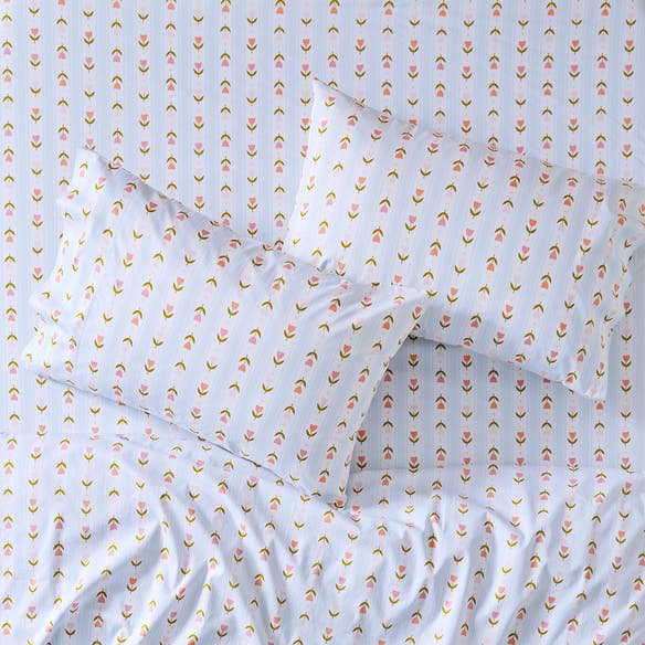 https://s3-ap-southeast-2.amazonaws.com/fusionfactory.commerceconnect.bbnt.production/pim_media/000/211/906/Studio_Collection_BOP_Sheets-Tulip-Stripe_SI.jpg?1774487675