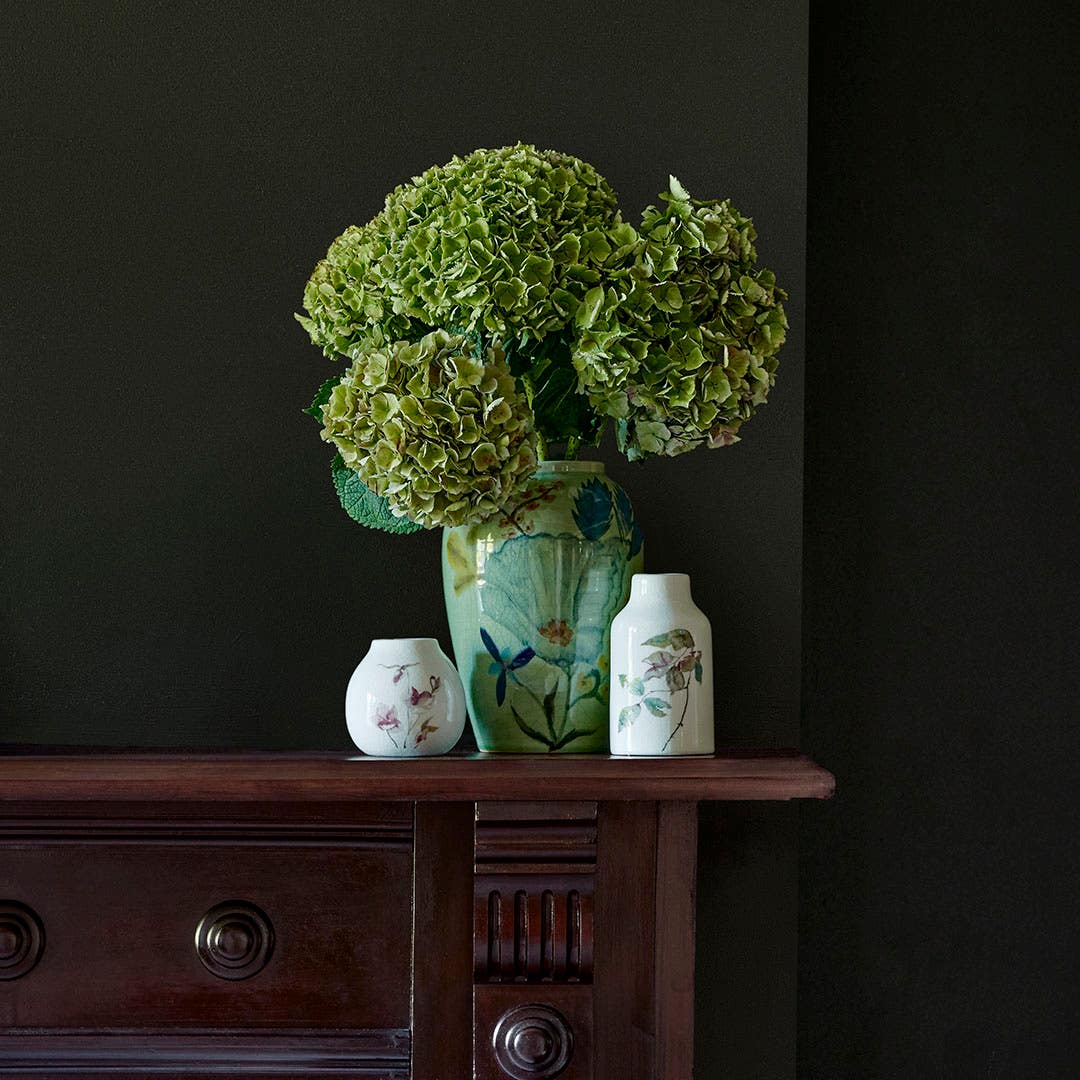 https://s3-ap-southeast-2.amazonaws.com/fusionfactory.commerceconnect.bbnt.production/pim_media/000/191/899/_Autumn_Leaf_Ceramic_Evergreen_Floral_SI.jpg?1743049390