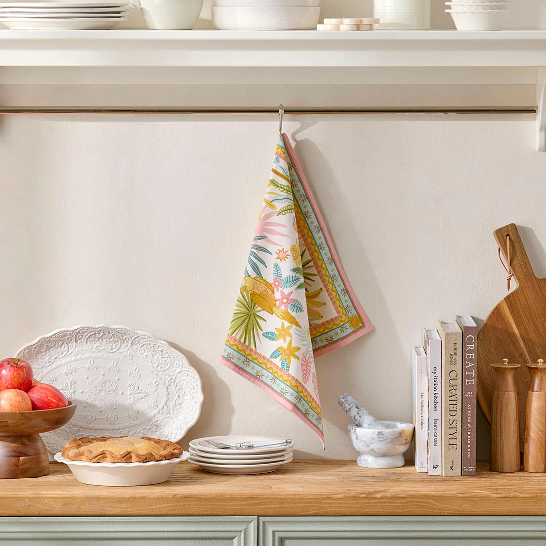 https://s3-ap-southeast-2.amazonaws.com/fusionfactory.commerceconnect.bbnt.production/pim_media/000/201/472/_LS_Web_Tea_Towels-Estrella_TT_SI.jpg?1758264810