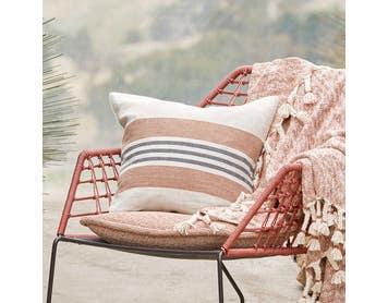 https://s3-ap-southeast-2.amazonaws.com/fusionfactory.commerceconnect.bbnt.production/pim_media/000/162/040/M_F_Everett-Herringbone-Stripe-Linen-Cushion_Natural-Tobacco_23125001_SI.jpg?1710826282