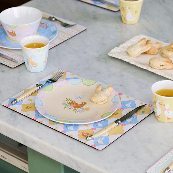 E DINNING_T1 Melamine Plate Scallop Bunnies · Multi